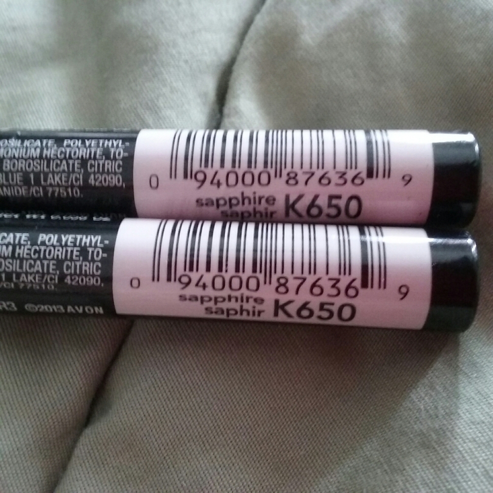 Avon Extralasting Eyeshadow Pencil